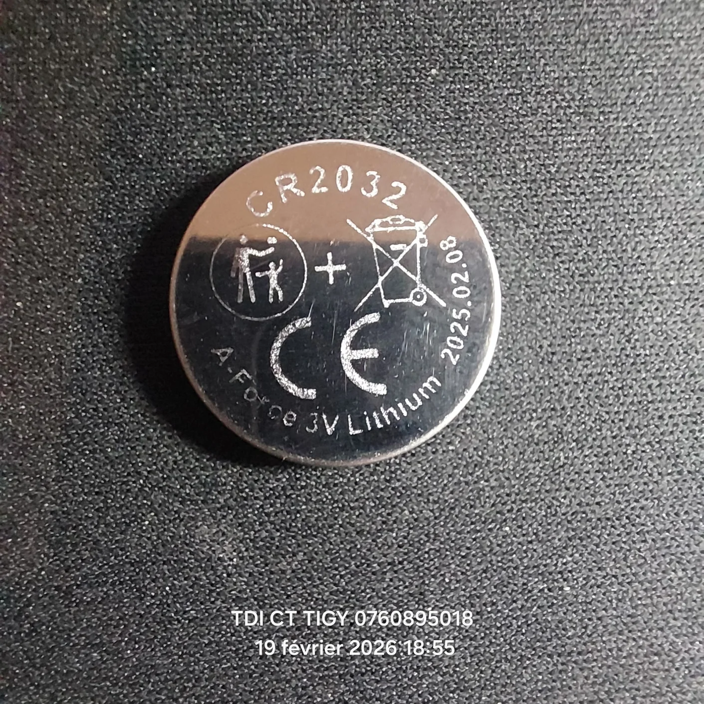 Pile carte mère CR2032 NEUVE par X 6 ou par x 1 - Carte mère 