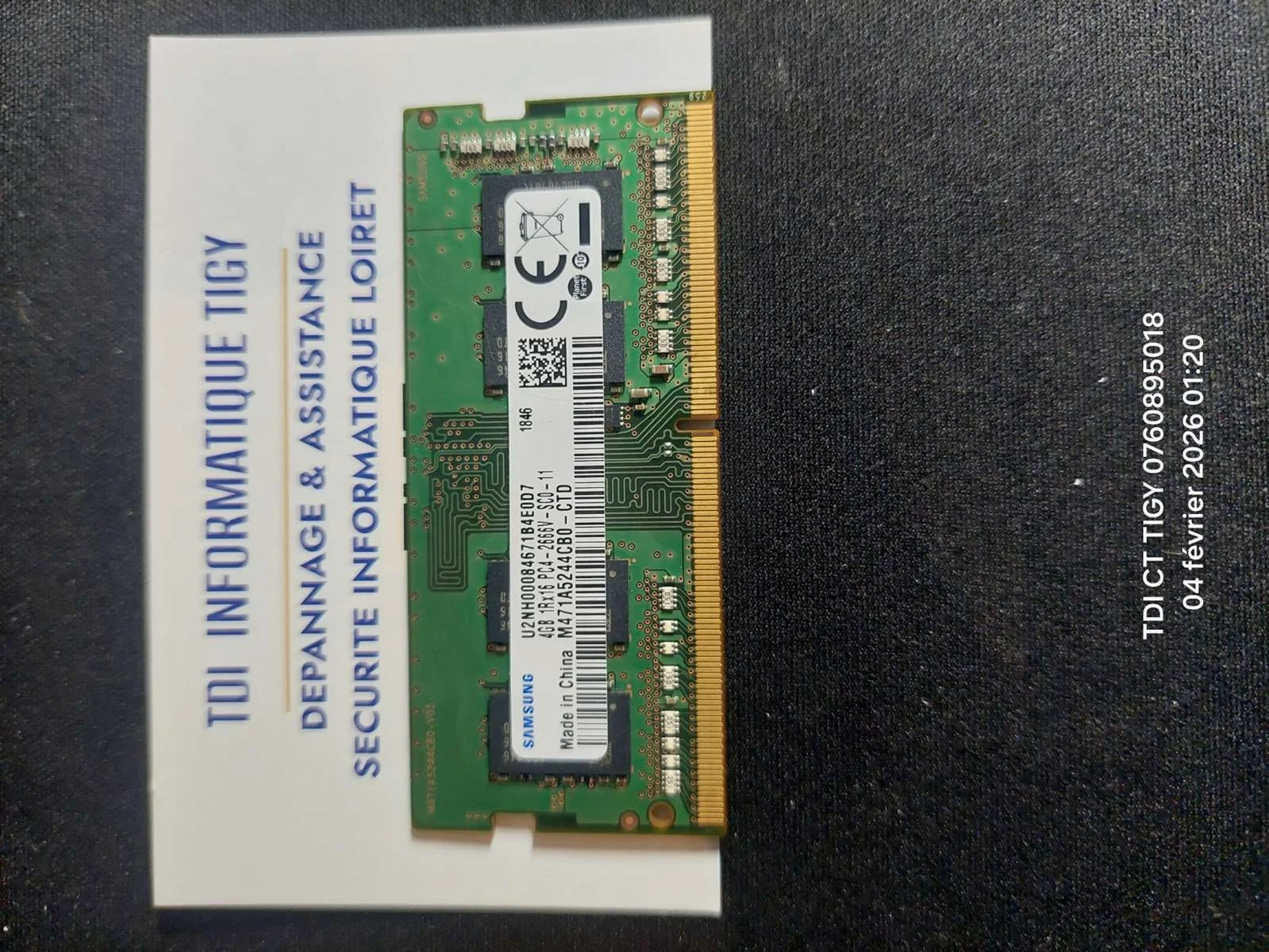 Barette de Mémoire 4GO  RAM DDR4 Samsung M471A5244CB0-CTD 1Rx16 PC4-2666V